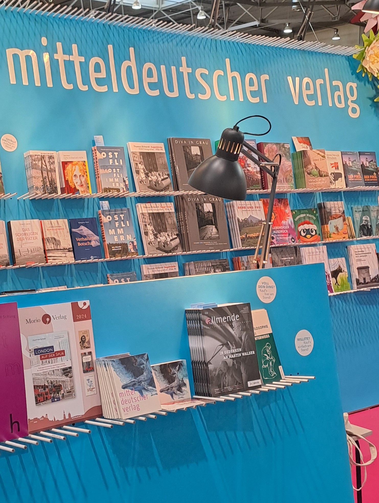 Der Mitteldeutsche Verlag und die Buchhandlung des Waisenhauses auf dem Fontänefest